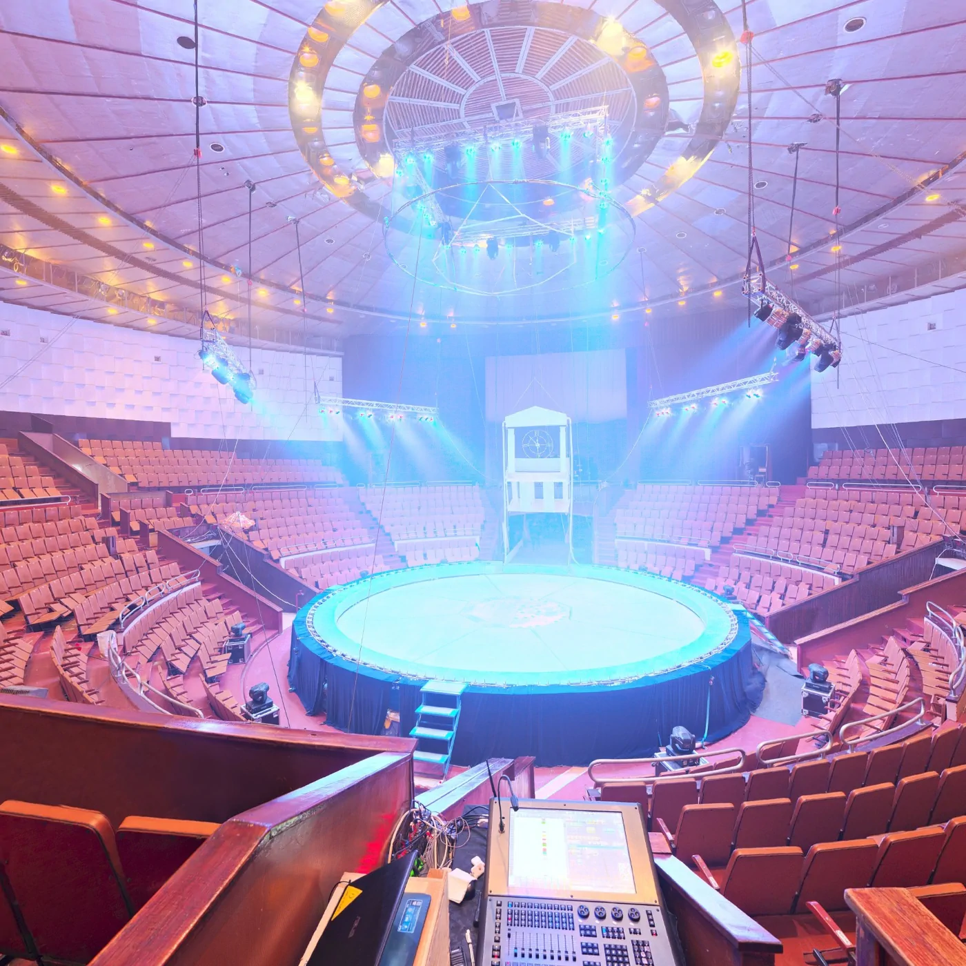 arena_side4
